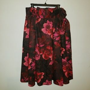 Midi high waisted skirt